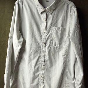 L.L. Bean Men's White Casual Button Down Shirt